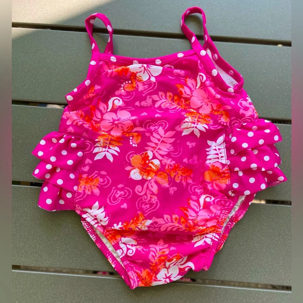 BABY GIRL CHILDRENS PLACE BATHING SUIT LIKE NEW 3-6 MONTHS